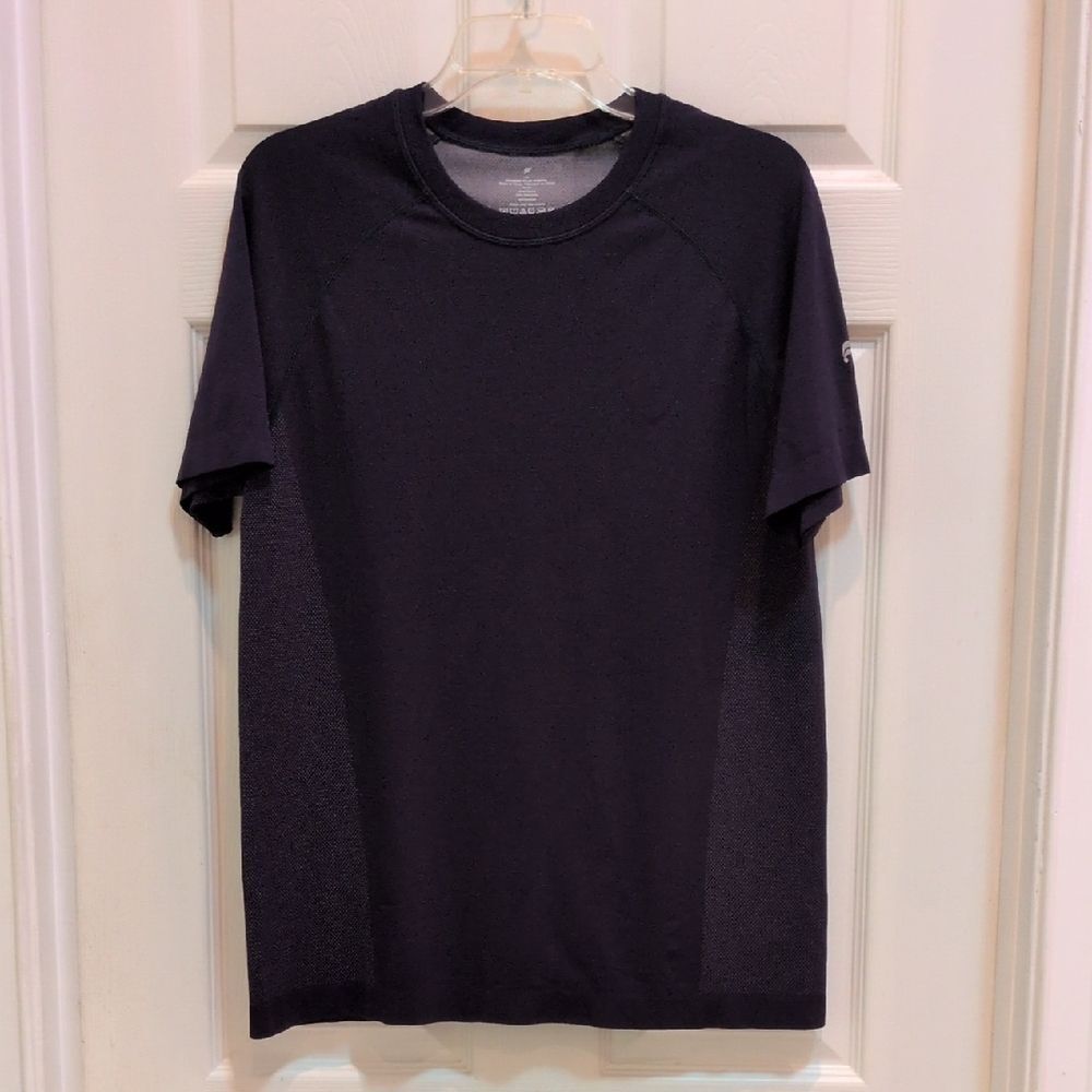 Fabletics The Training Day Men's Short Sleeve Performance Shirt Navy Size Medium